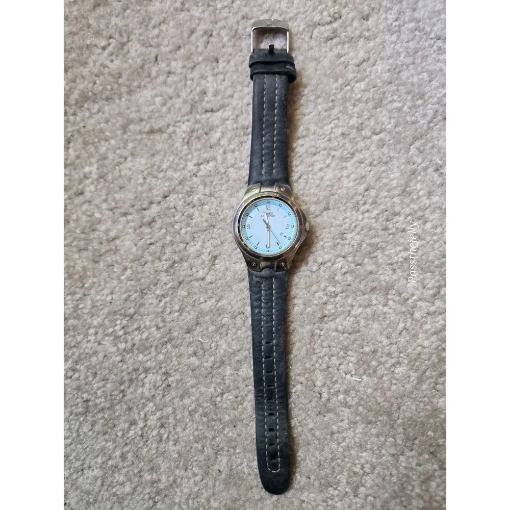 Timex Watch Mens Blue Dial Date Quartz Field Watch Black Leather Strap vtg‎
